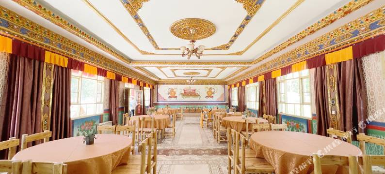 羊湖蕃圣度假山庄图片