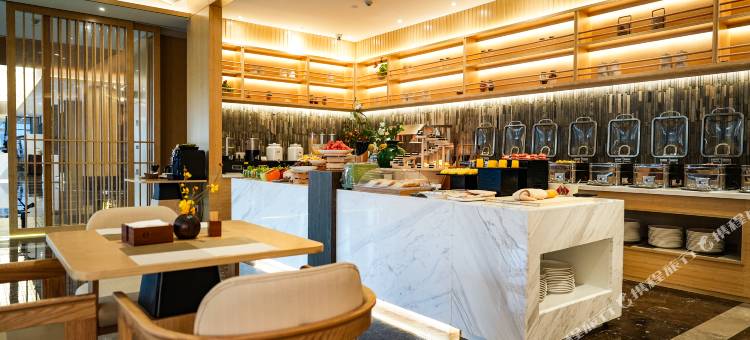 建国璞隐酒店(青岛五四广场青岛大学店)图片