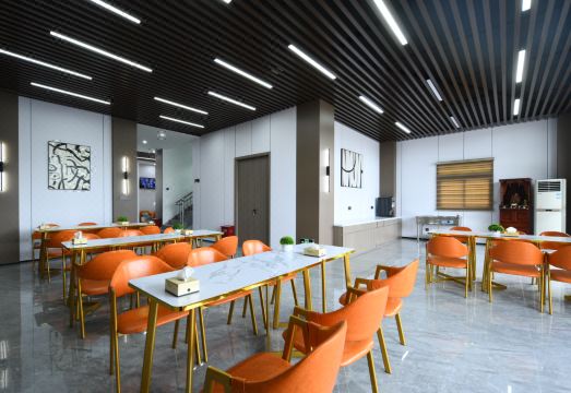 Xiamen Luke Hotel (Xiamen North Station)Hotel Overview