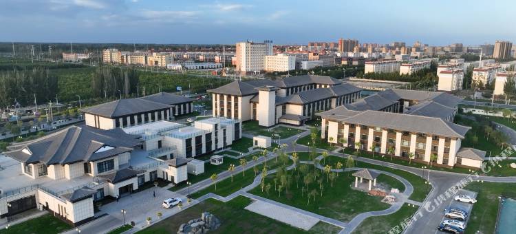 阿拉尔塔河观澜酒店图片