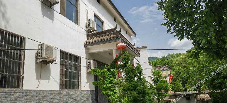 麦积山石窟远方的家图片