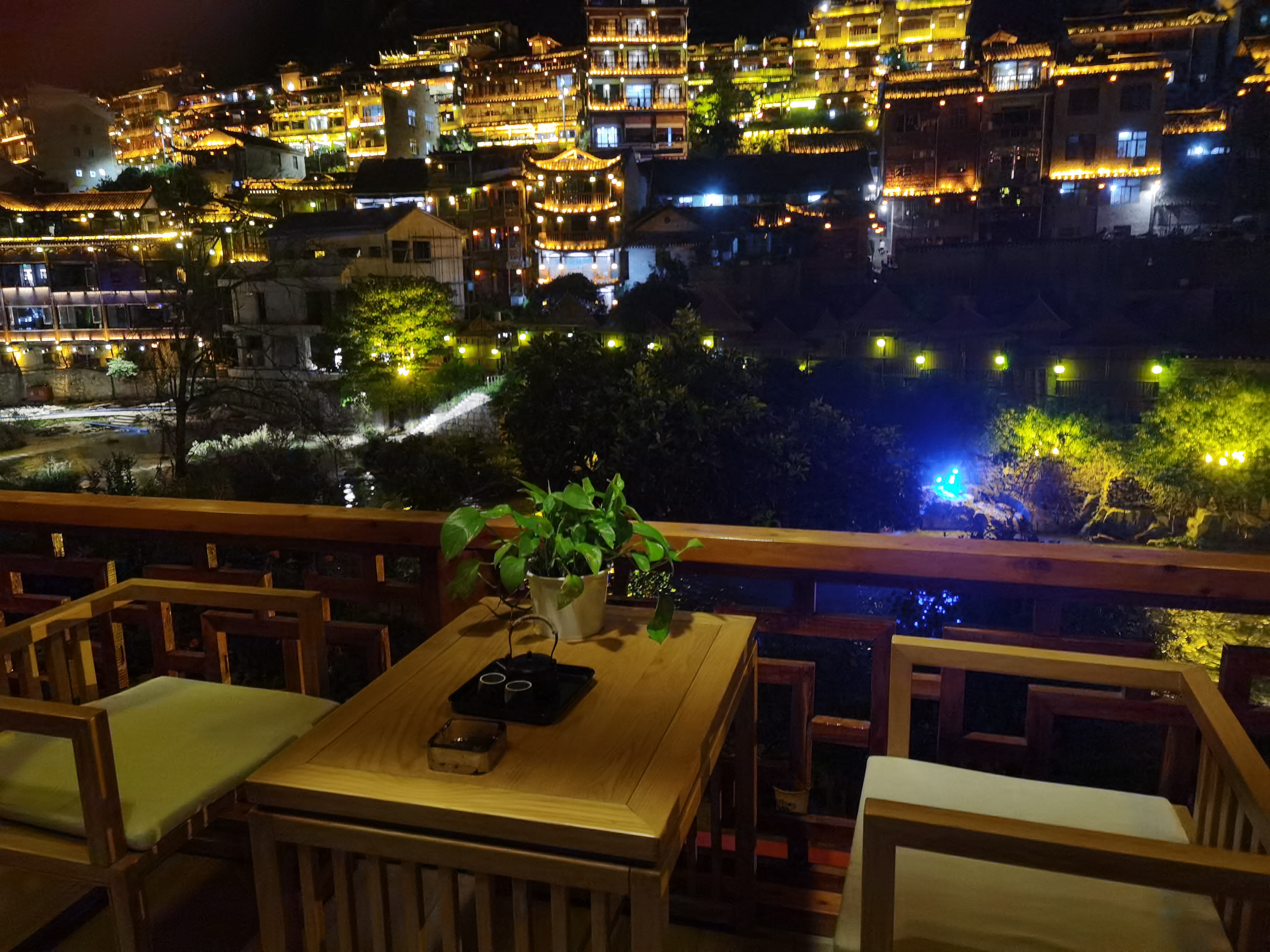 Wenxi Lanyue Homestay (Furong Town Waterfall Branch) Over view