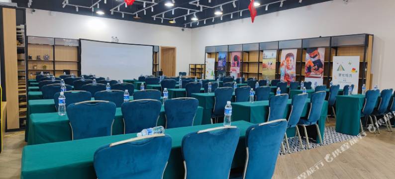 咸宁梓山湖·蜜月湾喜居别墅酒店图片