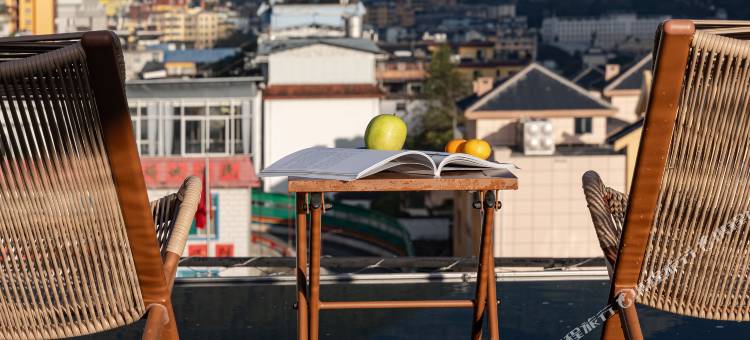 怒江旺咱卡｜MountainJoy DulongRiver ·设计师雪山观景智能酒店图片