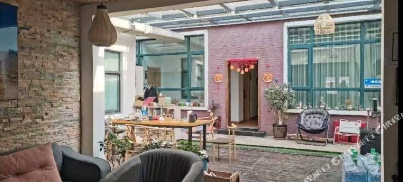 拉萨缘起客栈(大昭寺店)图片