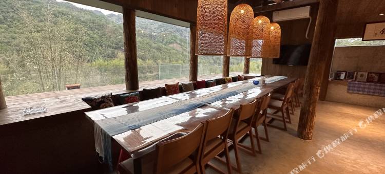 坝盘澜湖驿舍(安龙万峰湖镇店)图片