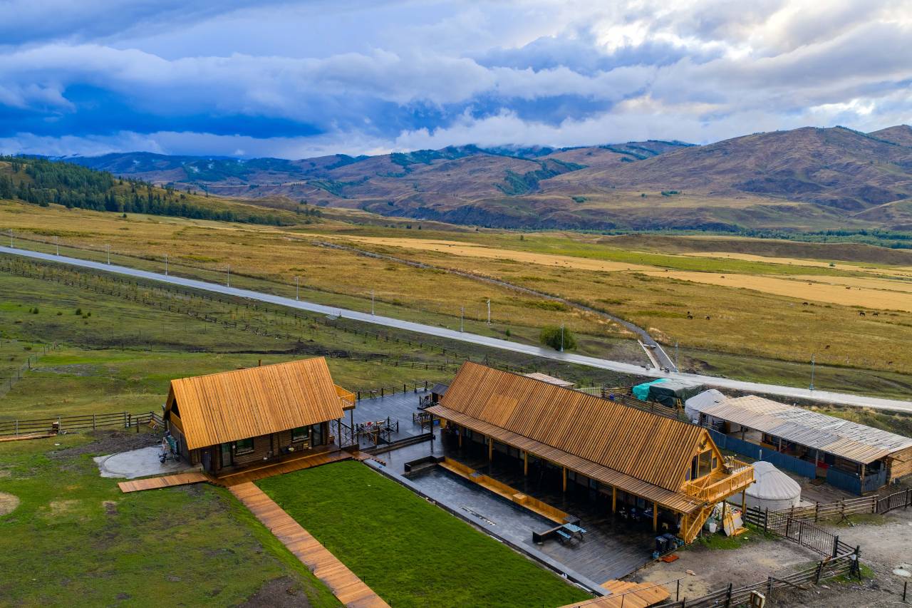 葡萄·牧时隅8648°民宿(白哈巴景区店)图片