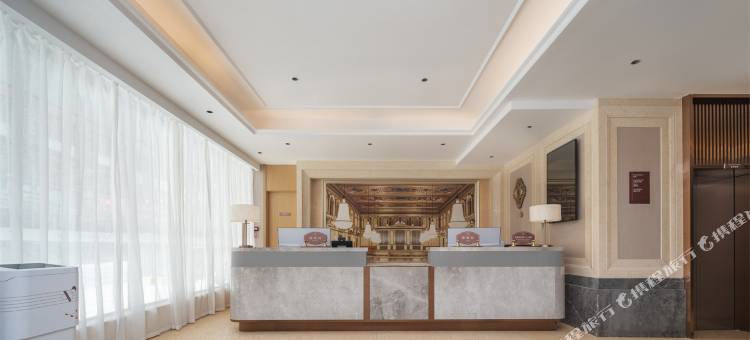 维也纳酒店(吉隆镇店)图片