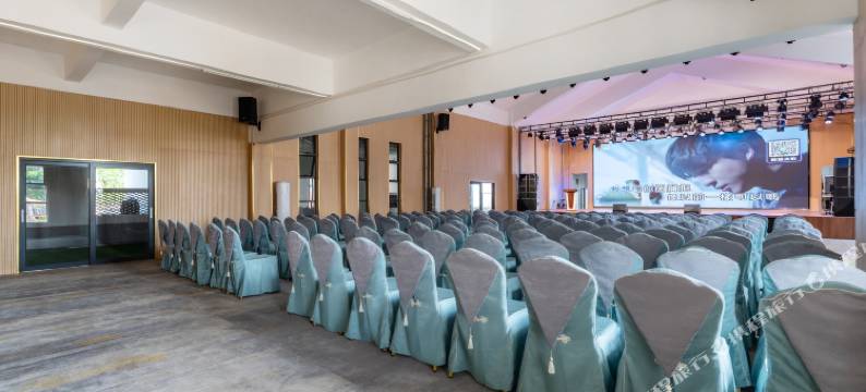 湛江归来酒店(湖光岩店)图片