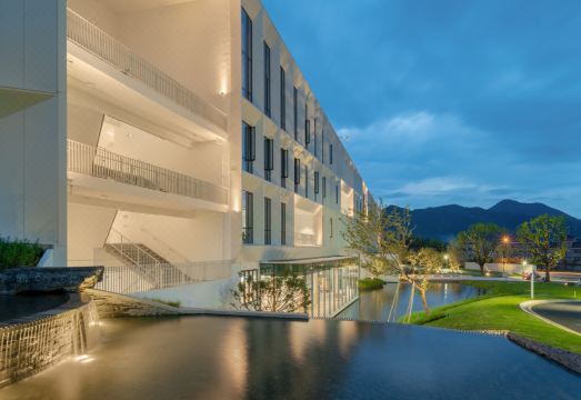 Jiande Aviation Town Maison New Century Resort HotelHotel Overview