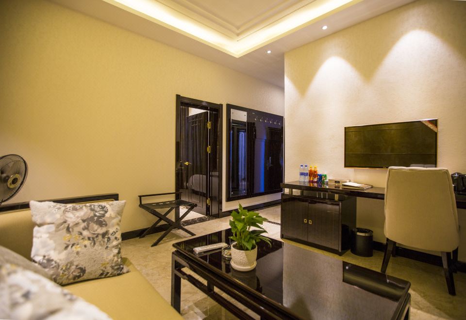 Yuantianxiang Business Hotel Hotel Overview