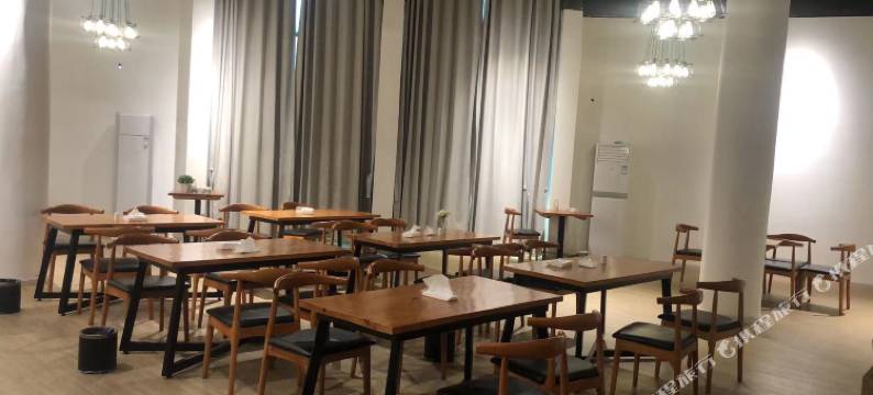 轻雅酒店(碧落凤凰店)图片