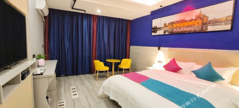 格子酒店(防城港企沙镇天堂滩景区店)图片