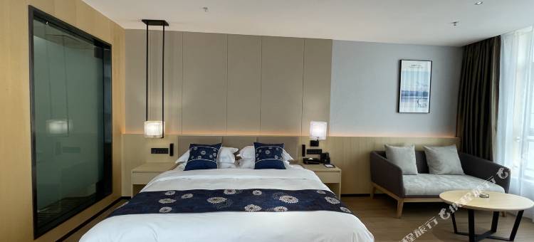 和田金鹰国际大酒店(团结广场店)图片