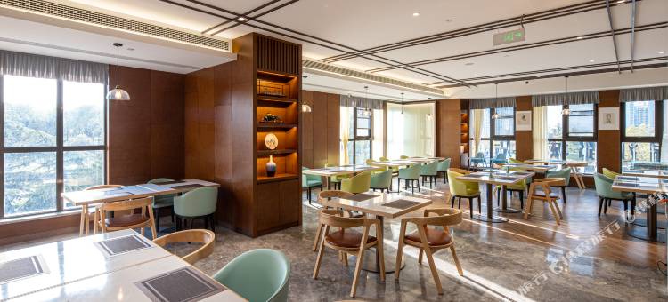 锦江都城酒店(徐州高铁站金龙湖地铁站店)图片