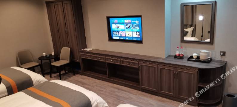 白朗康洛酒店图片