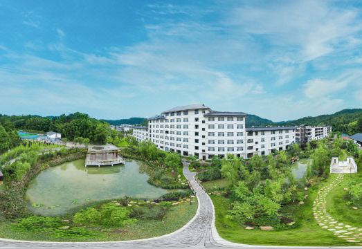 长汀棕榈湾红府度假酒店外景图