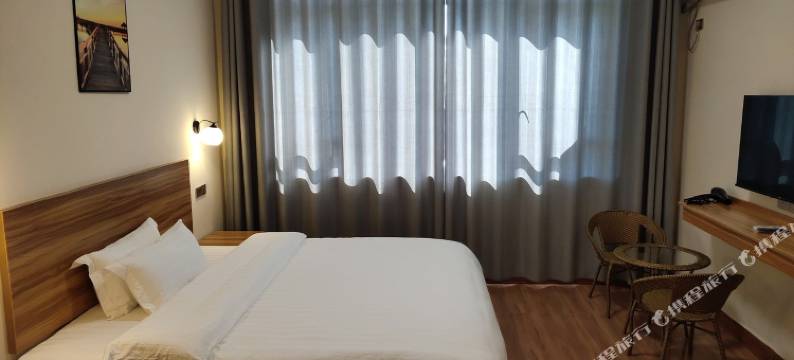 阳朔江边民宿(漓江店)图片