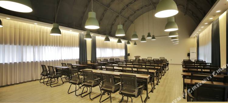 如家商旅酒店(沈阳奥体中心地铁站大奥莱店)图片