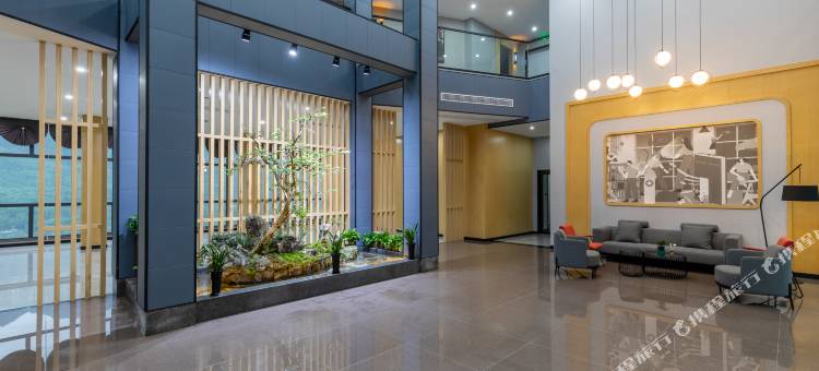 途客中国轻居酒店(恩施大峡谷店)图片