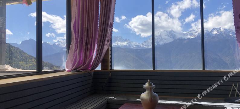 德钦格瓦坚景观酒店图片