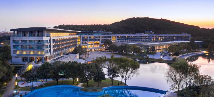 上海佘山世茂艾美酒店图片