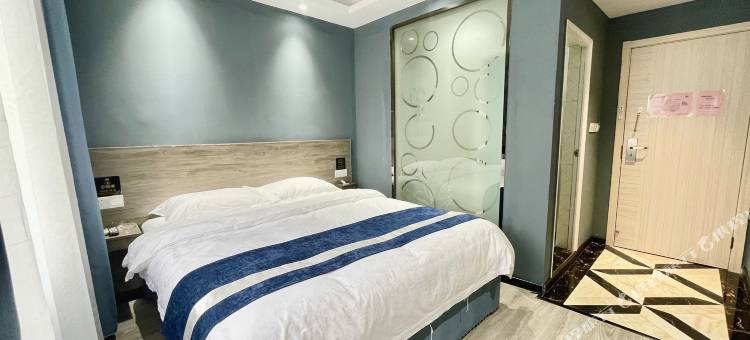 赣州悦享生活主题酒店(江南宋城步步高新天地店)图片