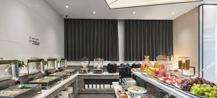 陌上轻奢酒店(开封兰考火车站金元茂购物广场店)图片