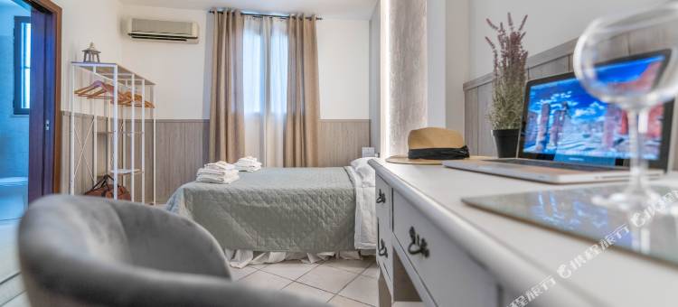 庞培维拉罗克拉旅馆(Villa Rocla Guest House Pompei)图片