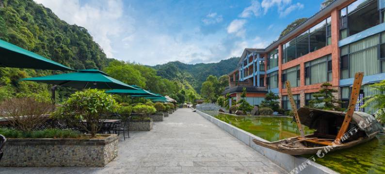 川上语森林秘境度假酒店(梵净山店)图片