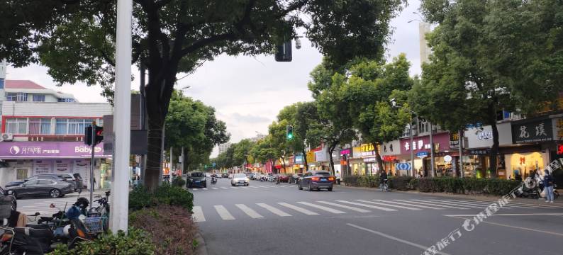 青季酒店(上海张江路地铁站店)图片