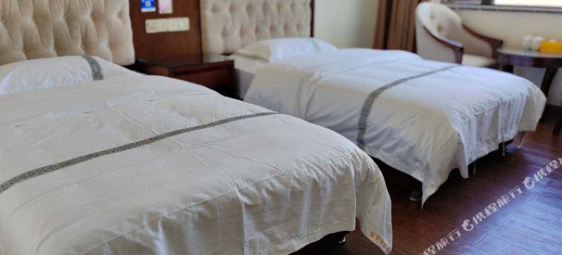 园梦酒店(红原银珠广场店)图片