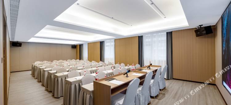 昊枫假日酒店(拉萨贡嘎机场店)图片