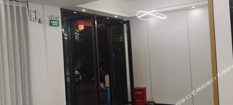 郴州云莱栖·轻享美宿(湘南学院店)图片