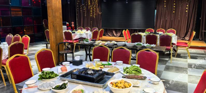 荥阳万谷轰趴庄园图片