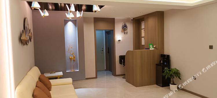 阿尔山麓鸣居精品酒店图片