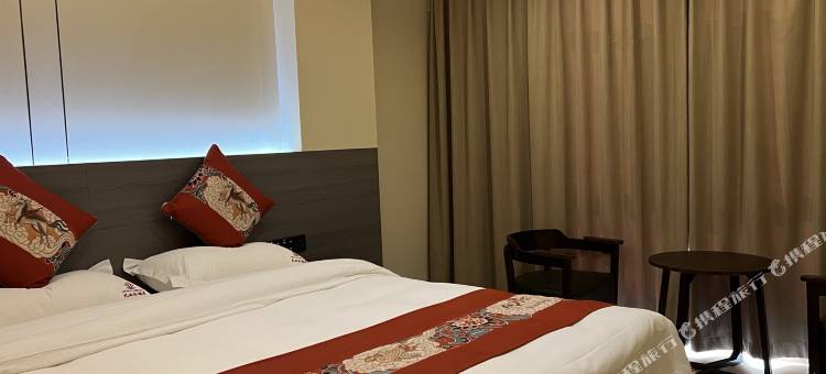 杂多扎西仓酒店图片