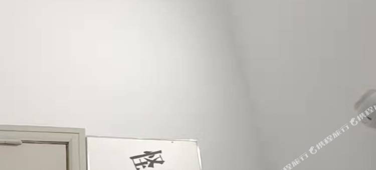怪咖电竞民宿(八里湖店)图片