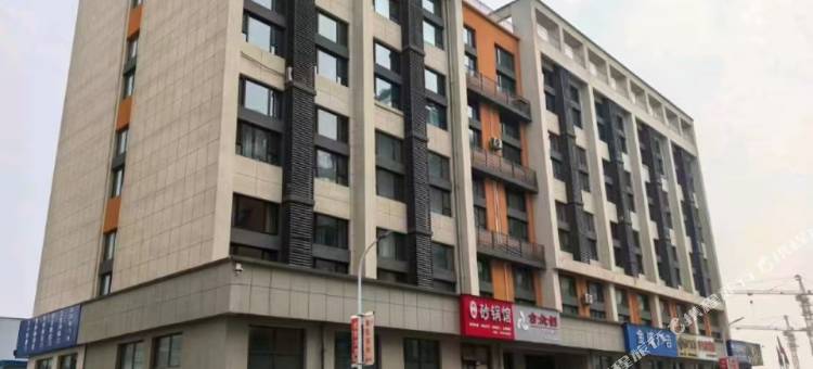 云栖民宿(凤凰岭森林公园红星东街店)图片