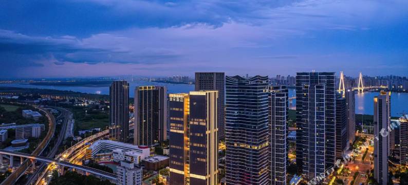 武汉汉口江滩解放大道亚朵酒店图片