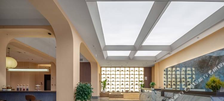 欢湃酒店(上饶德兴银城中路店)图片