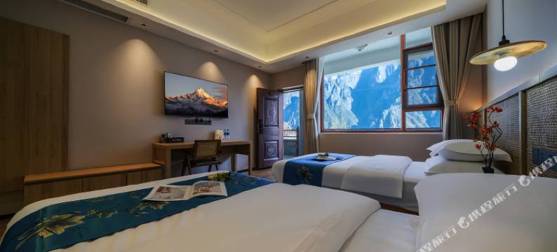 虎跳峡半山居客栈图片