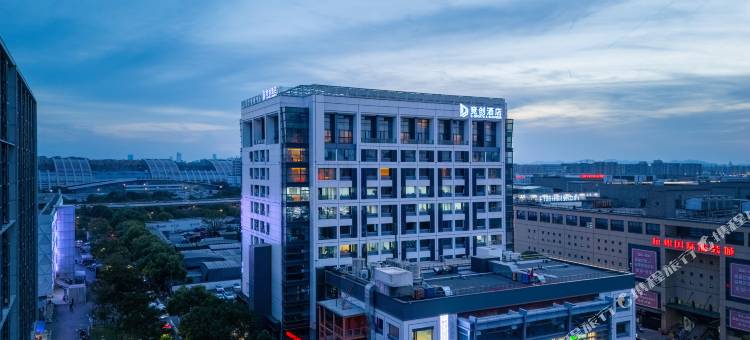 竞创酒店(杭州九堡四季青国际服装城店)图片