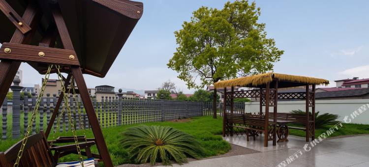 张家界右转酒店图片