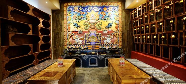 稻城亚丁摩梵星辰酒店图片