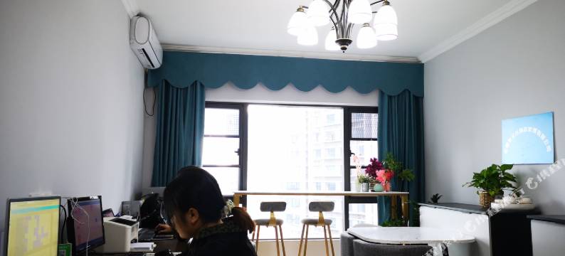 牧云台Mouinty梵音度假公寓(西宸天街茶店子地铁站店)图片