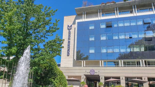 里维埃拉酒店、餐厅及水疗中心(Le Riviera – Hôtel, Restaurant & Spa (ex Golden Tulip Aix les bains))