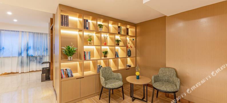 花居雅舍酒店(湖州长兴南站古城公园店)图片