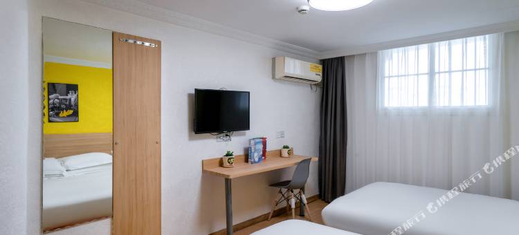 布丁严选酒店(上海外滩四川北路地铁站店)图片