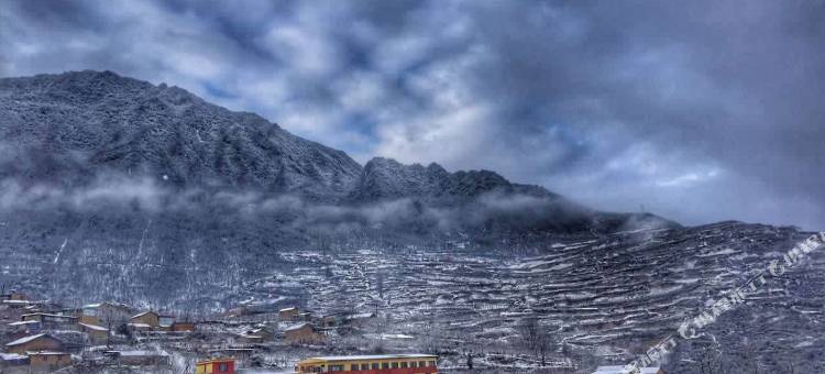 茂县怡雅山庄图片